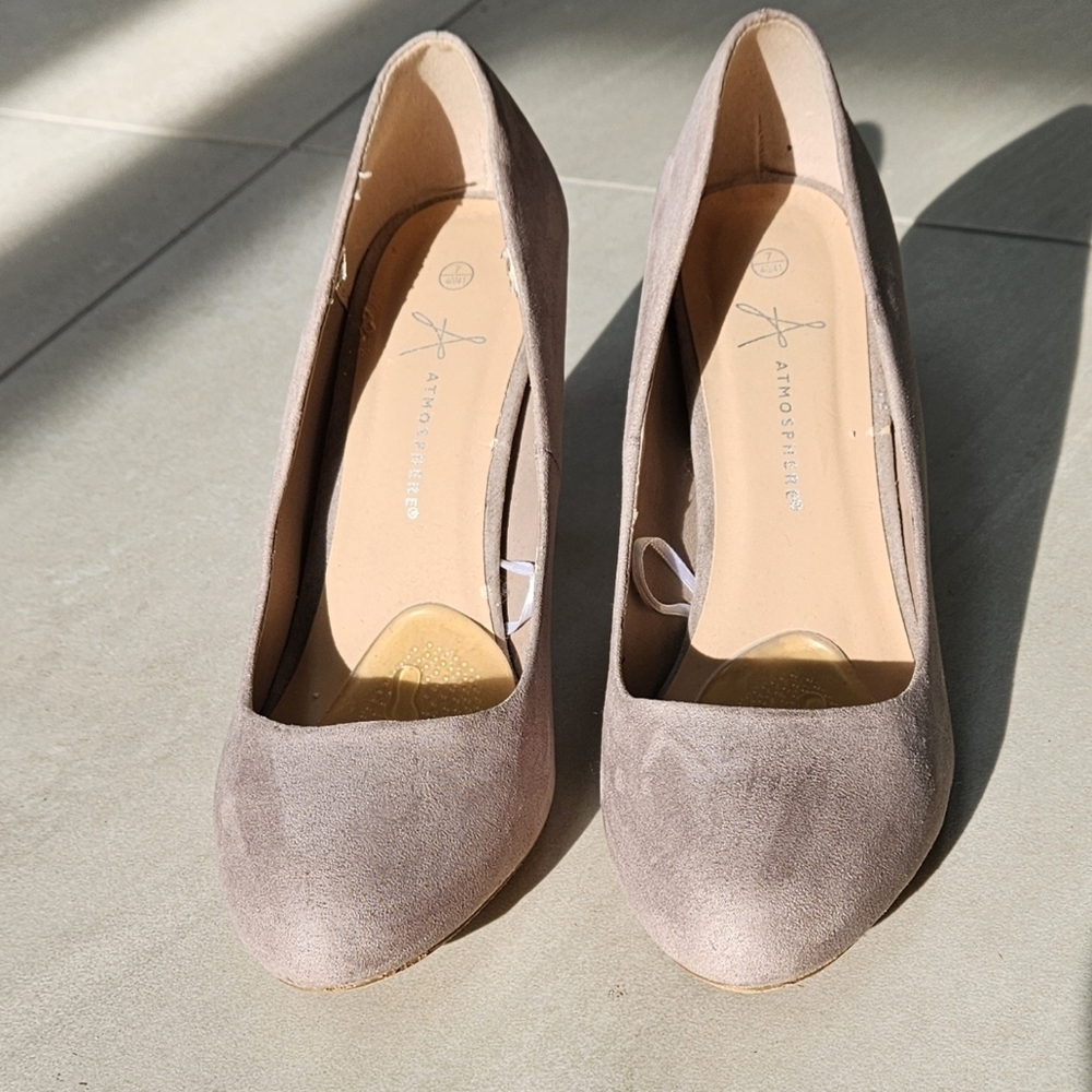 🌟Atmosphere Women's Classic Stiletto Beige Suede Heels🌟
